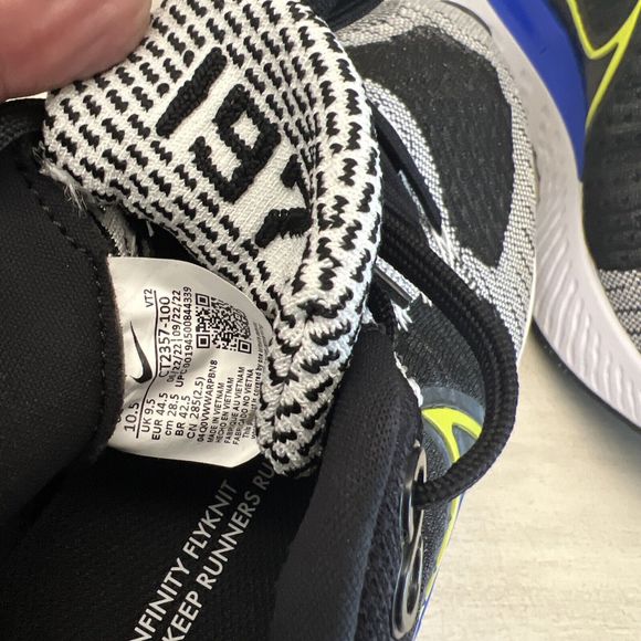 NIKE CT2357-100 Men’s Sz 10.5M REACT INFINITY RUN FLYKNIT 2 Running Shoes $160 - Picture 9 of 13